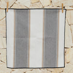 Servilleta de rayas gris
